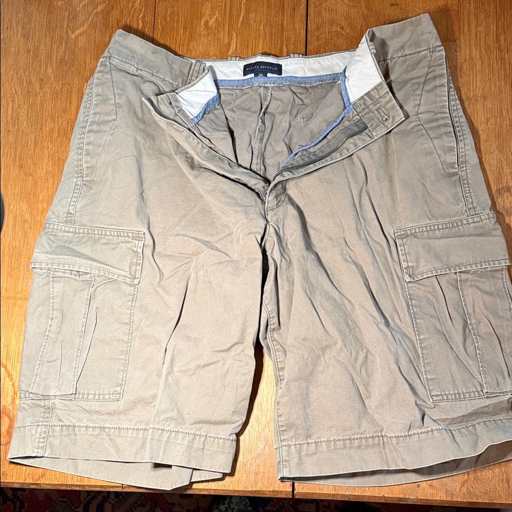 Men's Banana Republic Tan Cargo Shorts